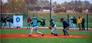 Как выглядит самый большой бейсбольный стадион Украины, открытый в Киеве