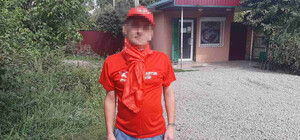 На Дніпропетровщині чоловік на вулиці міста пропагував комунізм: що йому загрожує