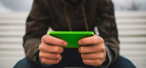 Одессит хранил в своем телефоне детскую порнографию: что ему будет 