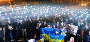 Рок-концерт і Хеллоіун у темряві: як одесити веселяться, незважаючи на війну