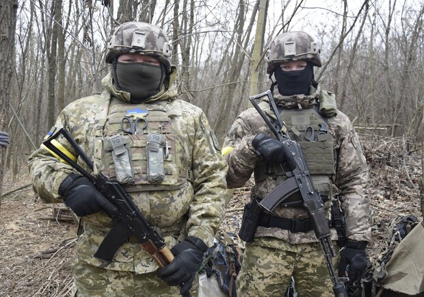 Харьковские пограничники навели артиллерию на собственное жилище, где был штаб оккупантов - фото: ГПСУ