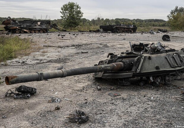 Оккупанты перебрасывают свои танки с Херсонского направления на Купянск - ISW - фото: dw.com