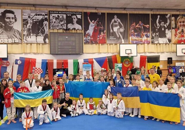 Харківські тхеквондисти вибороли нагороди на міжнародних та національних змаганнях 