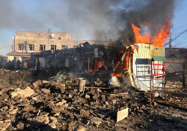 Внаслідок ракетного удару по ринку на Харківщині є загиблі. 
