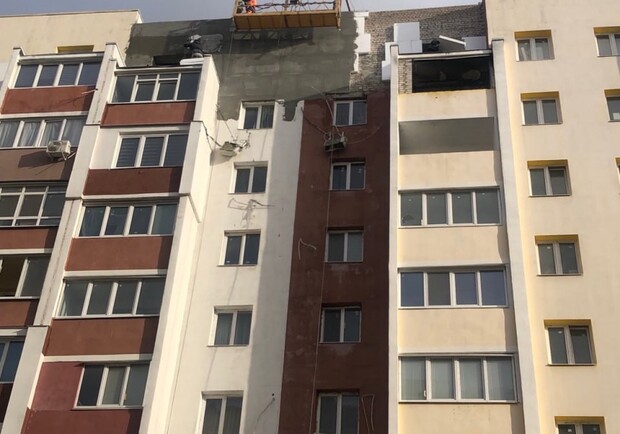 У Харкові відновлюють зруйновані РФ будинки