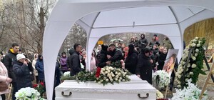 В Броварах прощаются с 5-летней Миланой и ее мамой