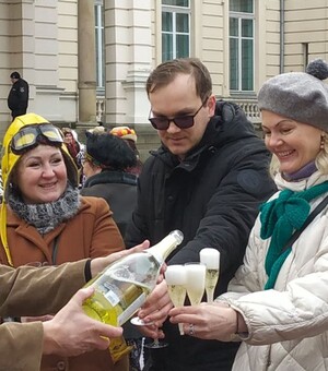 Дегустація вина, потоплення російського військового корабля, годування акул: куди піти у Львові у день Тетяни