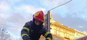 Смертельный пожар и отравление угарным газом: как прошли сутки у одесских спасателей