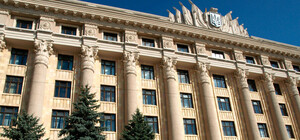 Ряди рідшають: у Харківській облраді ще три депутати відмовилися від мандатів