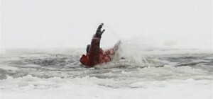 В Днепропетровской области двое детей провалились под лед