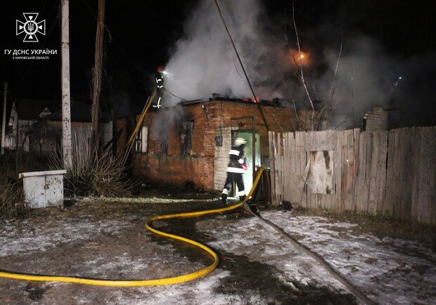 В Новобаварском районе на пожаре погибли три человека. 