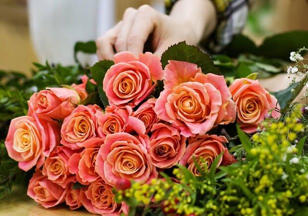Почем продают цветы в Харькове к 8 марта. 