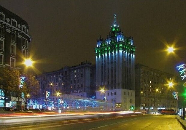 В Харькове впервые за год включили уличное освещение. 