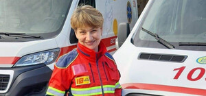 Медика з Бучі, яка рятувала людей в окупації, нагородили почесним орденом