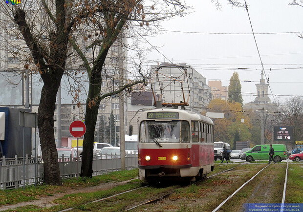 На Салтовке трамваи временно будут курсировать по измененным маршрутам. 