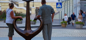 Автору туристического логотипа Одессы объявили о подозрении