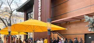 Из-за открытия McDonald's в Одессе образовались очереди из авто