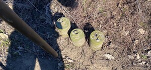 Під Балаклією у полі підірвався трактор: двоє загиблих