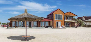 Оккупанты заняли треть баз отдыха в Кирилловке