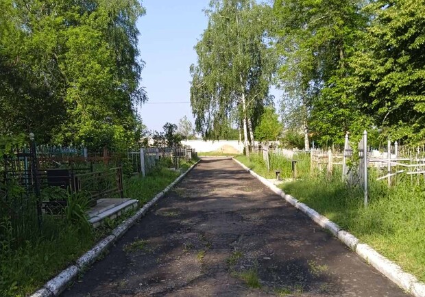 В Харькове сняли запрет на посещение кладбища №16. 