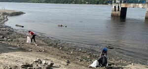 В Запорожье на берегу Днепра состоится массовая уборка: как присоединиться