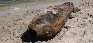 Під Запоріжжям піротехніки вилучили авіабомбу із Дніпра (відео)