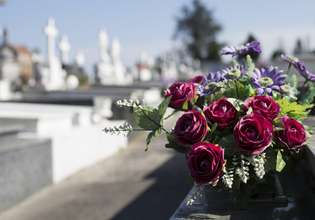 В Харькове закрыли кладбище. 