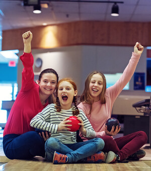 Боулинг в Киеве: где поиграть и сколько это стоит