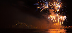 Вчера вечером в Днепре кто-то запускал салюты