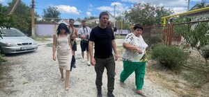 В Запорожский район приехал известный журналист-путешественник Дмитрий Комаров