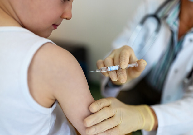 МОЗ закликає вакцинуватися від кору: як дізнатися, чи вже робили щеплення -