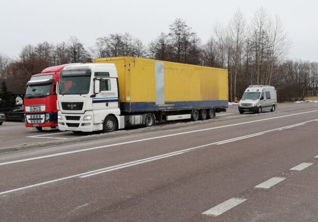 Забастовка перевозчиков в Польше: на границе погибли уже два украинских водителя. 