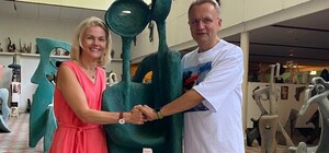 Чим володіє, на чому їздить і скільки грошей зберігає вдома мер Львова Андрій Садовий 