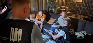 ДБР вручило подозрение нардепу Николаю Тищенко и провело обыски