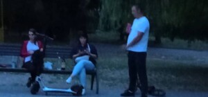 В Днепропетровской области мужчина чуть не зарезал собаку на глазах у детей