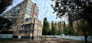 Як виглядає будинок в Одесі, частину якого зруйнували внаслідок російської атаки 2 березня