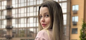 Блогерка з Дніпра заплатила $15 тисяч за незаконний виїзд ексбойфренда з України