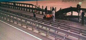 СБУ третий раз ударила по Крымскому мосту: на этот раз — под водой (видео)