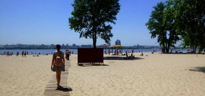 На большинстве пляжей Днепропетровщины вода опасна: где можно купаться без риска