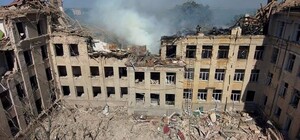 Росіяни розбомбили школу Ломаченка в Білгород-Дністровську: як відреагував боксер