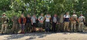 Шли пешком трое суток: в Одесской области задержали почти десяток мужчин