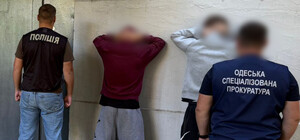 В Польшу за 7,5 тысячи долларов: 19-летние одесситы пытались переправить мужчину за границу
