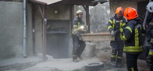 В Одессе обрушился жилой дом: в квартирах заблокировало людей