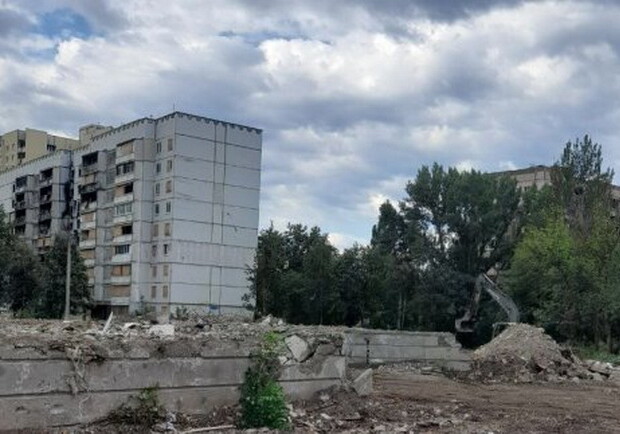 В Харькове снесли две многоэтажки, еще несколько домов готовятся к демонтажу. Фото: ХМР