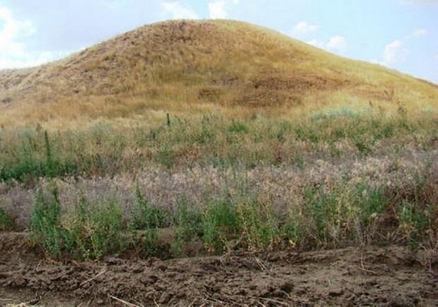 Суд вернул государству курган-памятник археологии Харьковской области. 