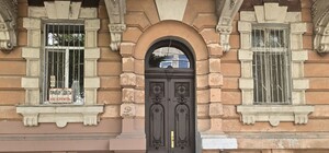 В Одессе возобновили парадную дверь в доме Амбеликопуло: фотоотчет
