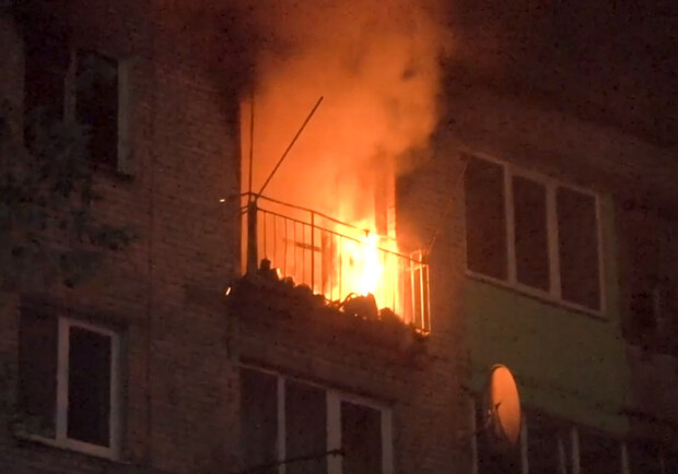 В девятиэтажке в Киевском районе горела квартира, погиб мужчина. 