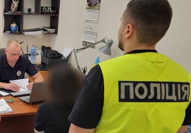 Харків'янку підозрюють у шахрайстві в оборонній сфері України. 