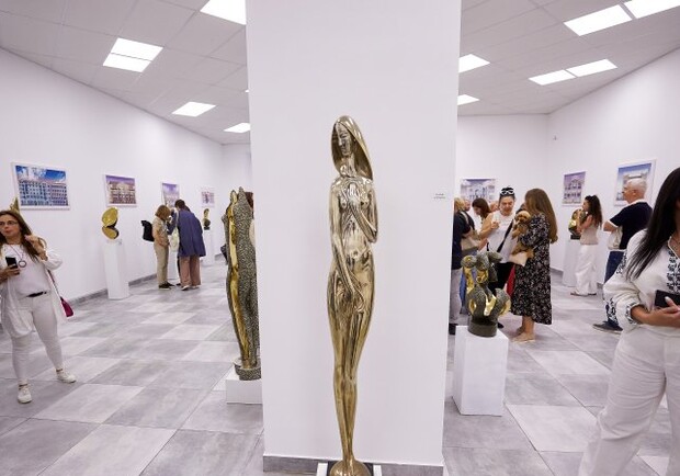 У Харкові відкрилася нова артгалерея "Біла зала". Фото: city.kharkiv.ua