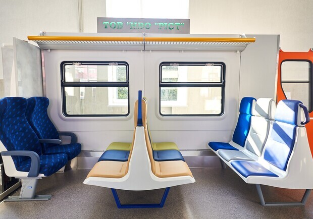 Укрзализныця внесла изменения в маршрут и график ряда харьковских электричек. 